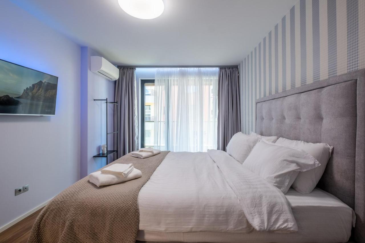 Emirates Lux Apartment And Parking Sofie Exteriér fotografie