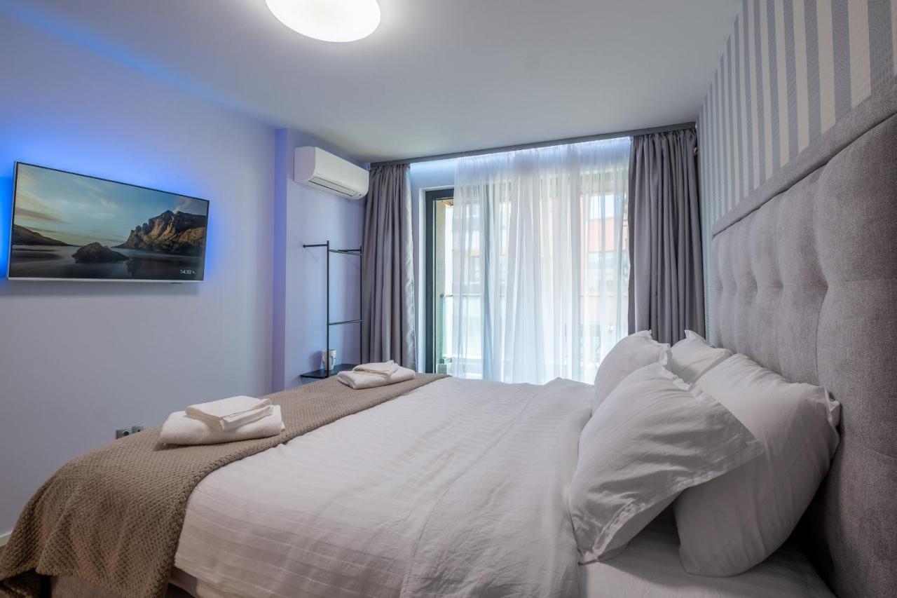 Emirates Lux Apartment And Parking Sofie Exteriér fotografie