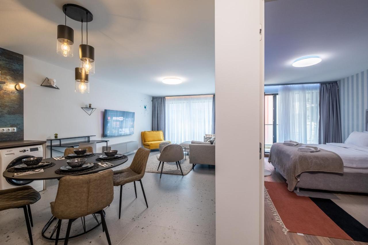 Emirates Lux Apartment And Parking Sofie Exteriér fotografie